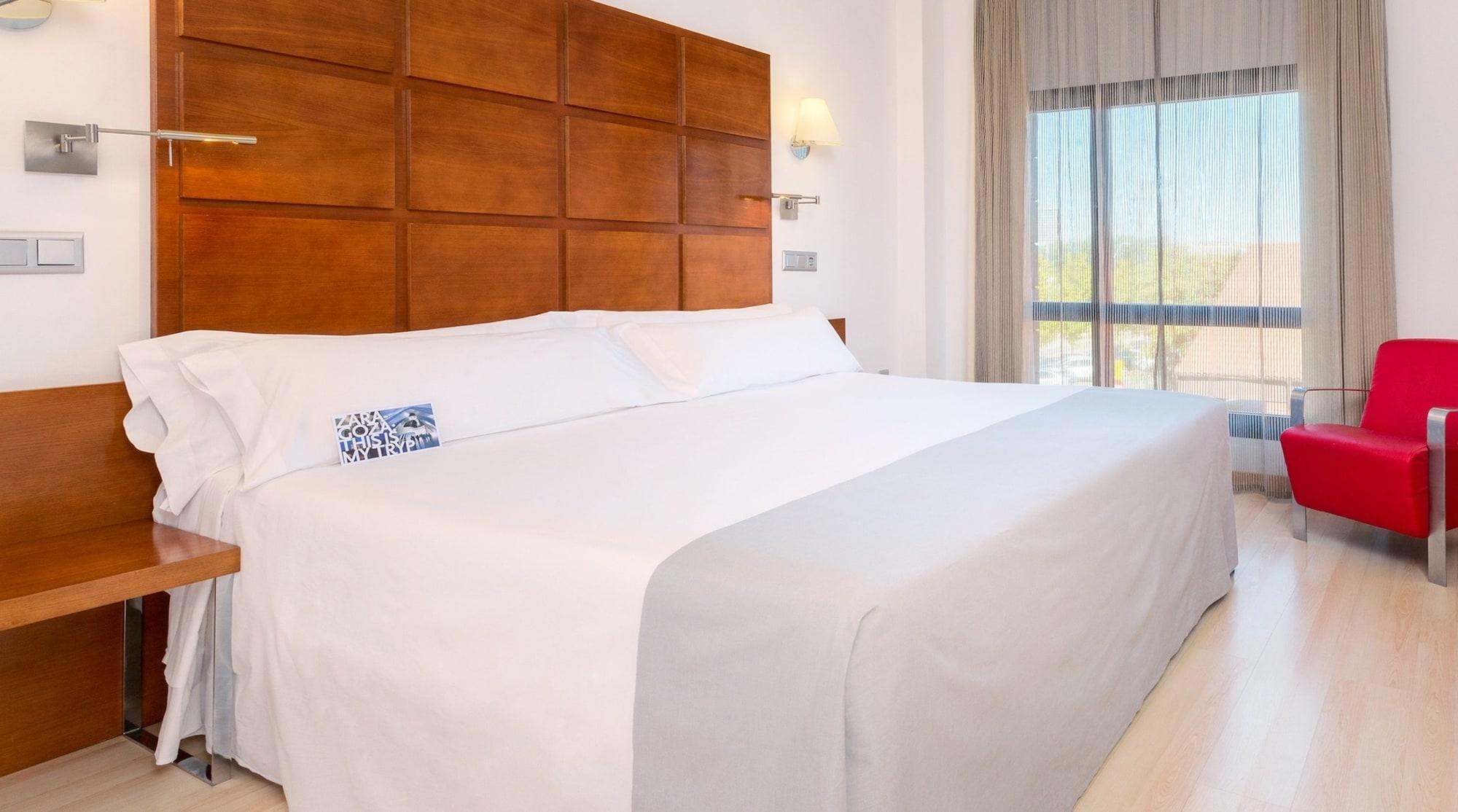 סרגוסה Hotel Zentral Ave מראה חיצוני תמונה